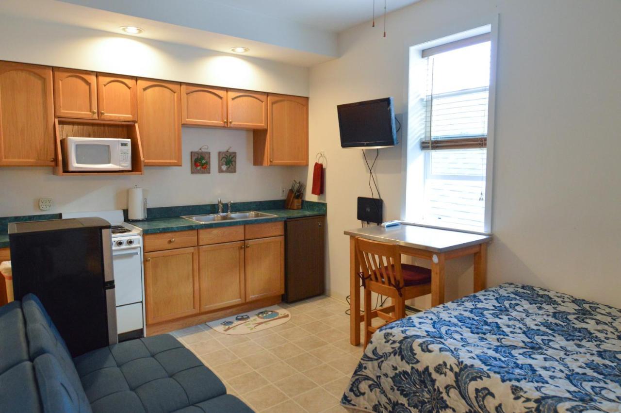 Brown & Hawkins Historical Apartments Seward Esterno foto